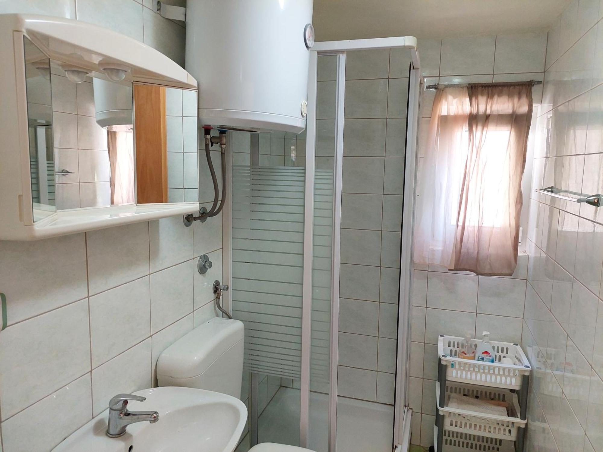 Apartmani Toni Vodice Rom bilde
